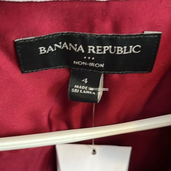 NEW Banana Republic Long Sleeve Non-Iron Button Up Dress Shirt Women’s Size 4 - Picture 2 of 5